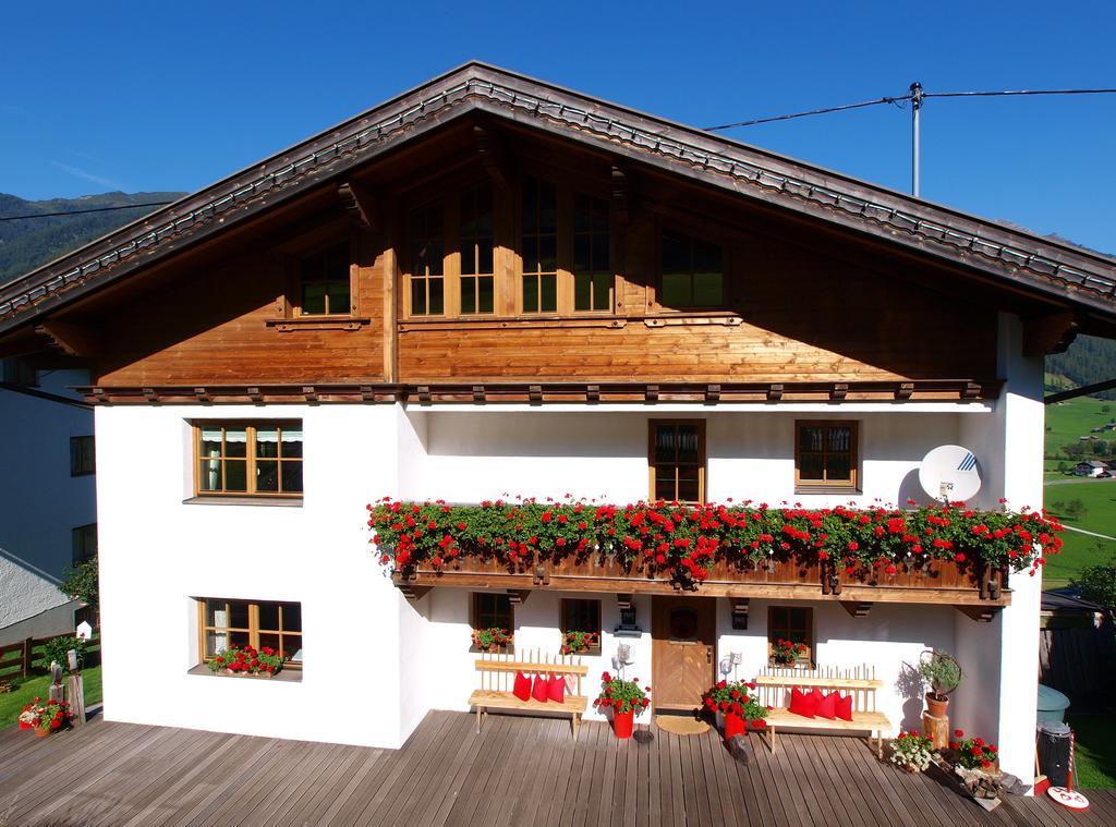 Alpenferienwohnung Strickner Neustift im Stubaital Pokoj fotografie